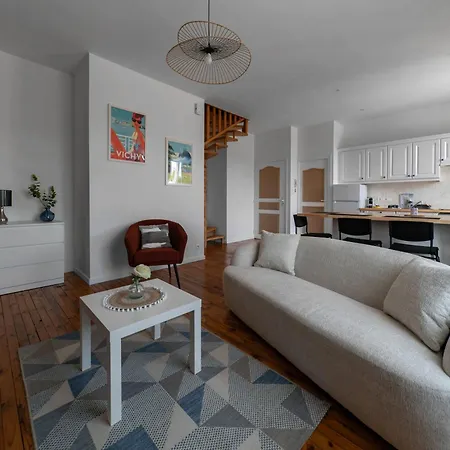 Le Grenet - Appartement Design En Duplex Vichy Exterior photo