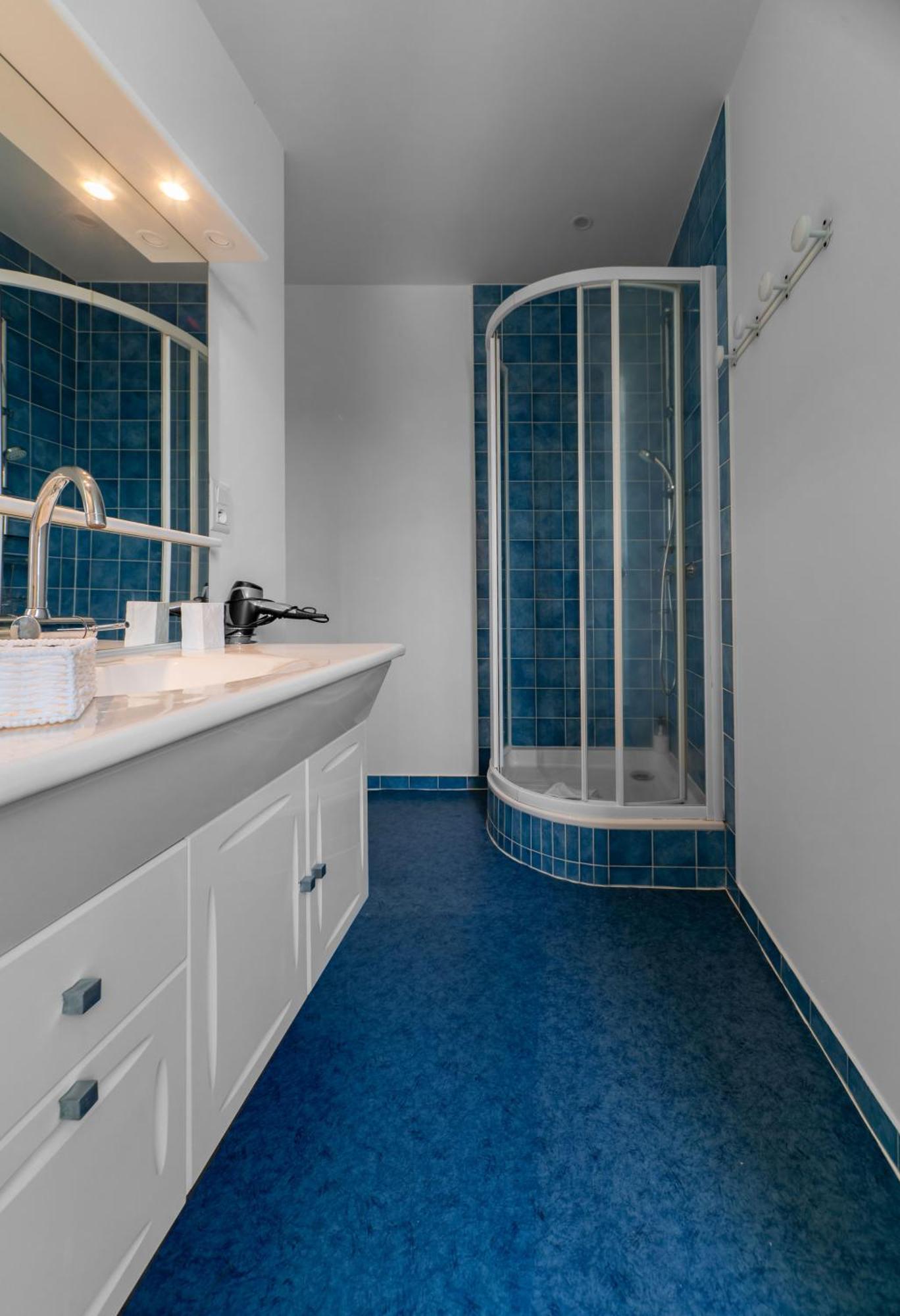 Le Grenet - Design En Duplex Apartamento